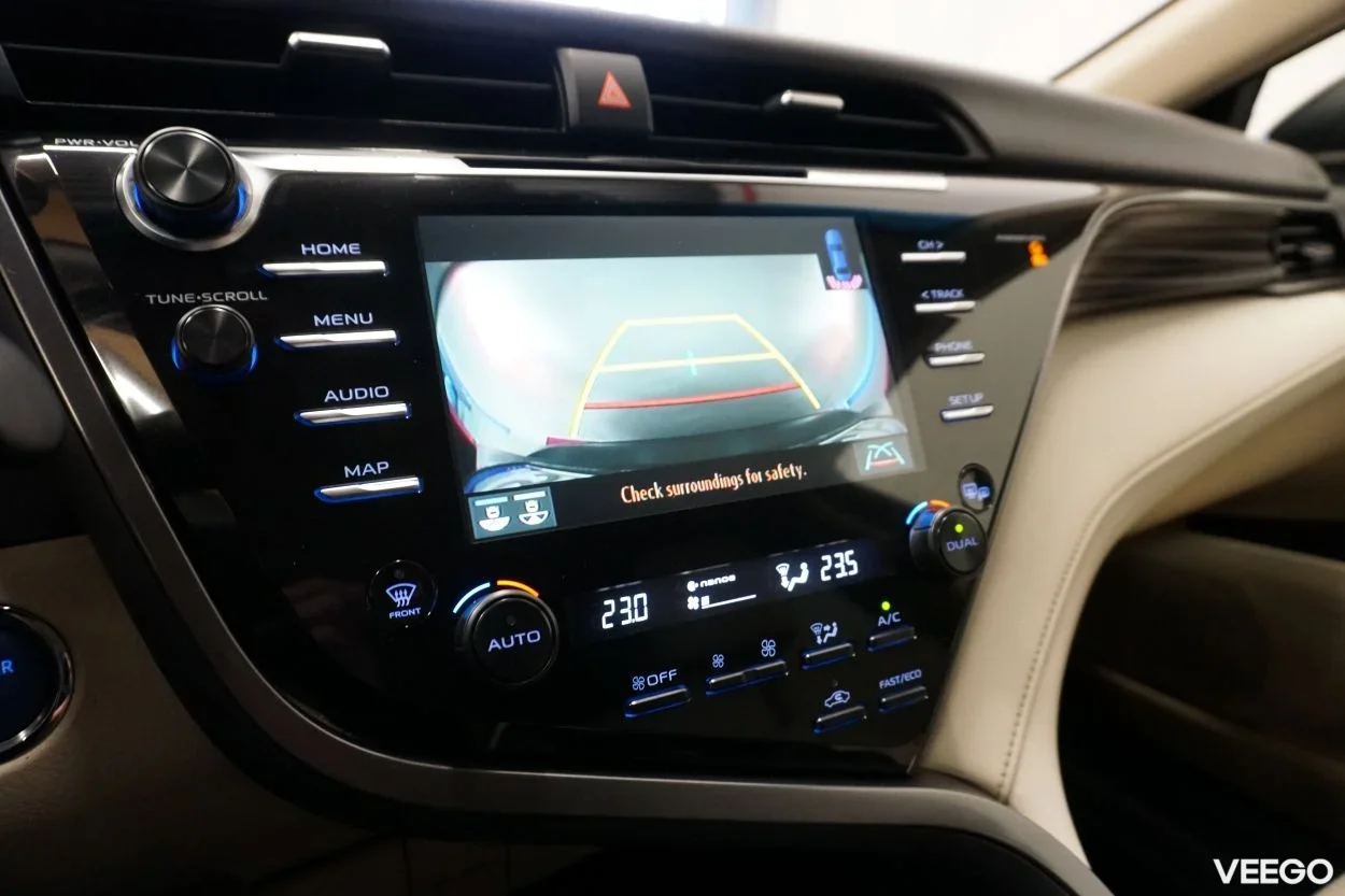 Toyota Camry Executive 2.5 131kW