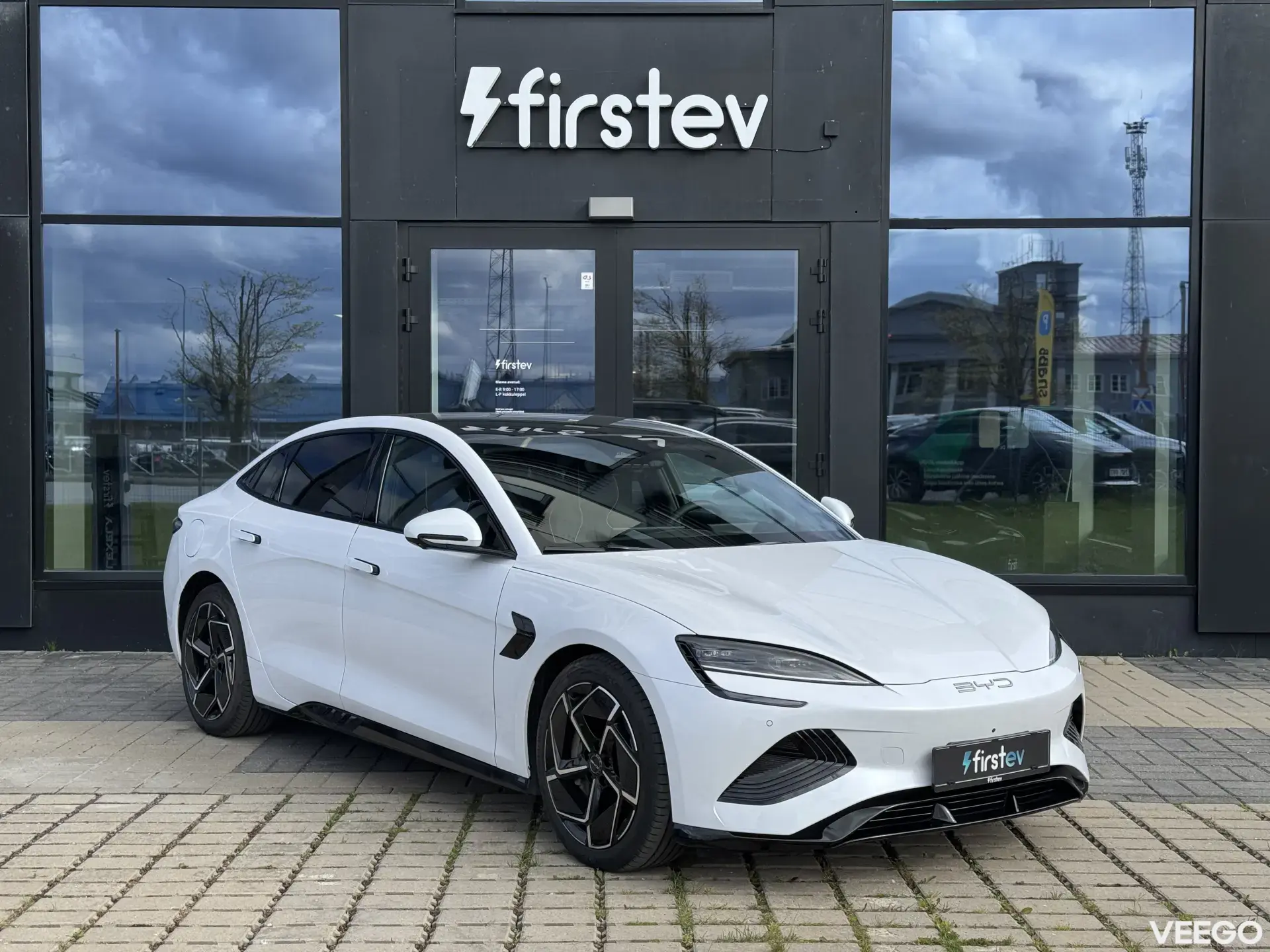 Vehicle Image