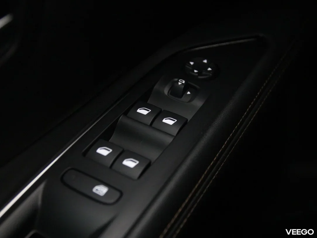 Peugeot 5008 1.5 96kW