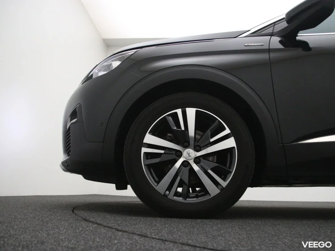 Peugeot 5008 1.5 96kW