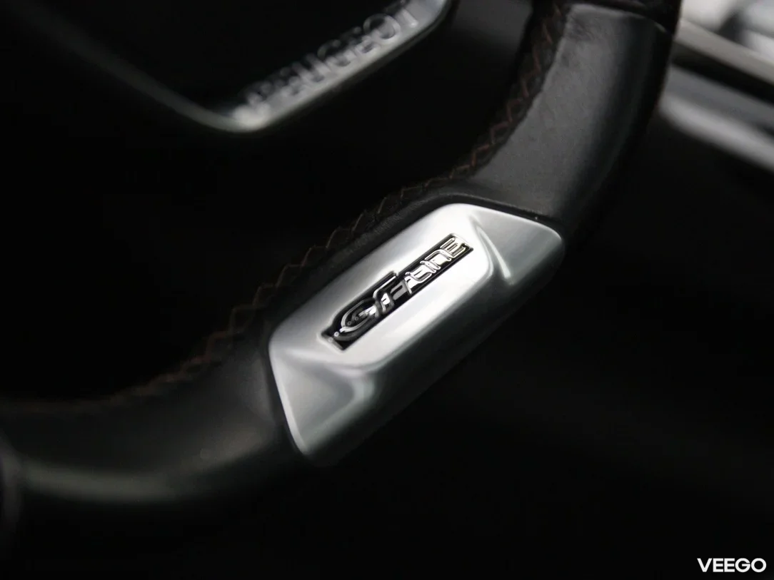 Peugeot 5008 1.5 96kW