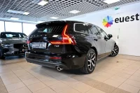 Volvo V60 T6 AWD H&K PLUS INTELLI SAFE PRO 2 253kW thumbnail