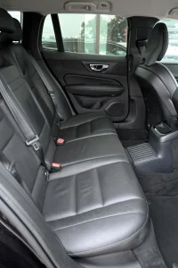 Volvo V60 T6 AWD H&K PLUS INTELLI SAFE PRO 2 253kW thumbnail