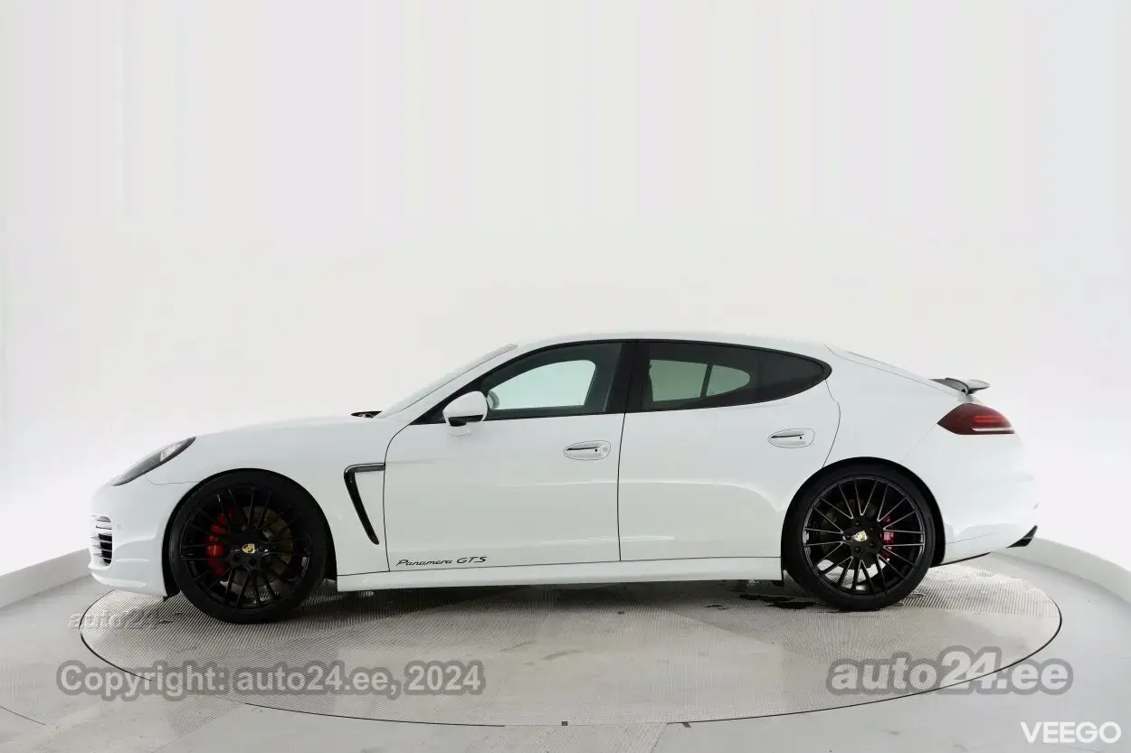 Porsche Panamera 4 GTS Facelift PDK Chrono 4.8 4.8 324kW