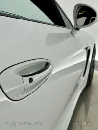 Porsche Panamera 4 GTS Facelift PDK Chrono 4.8 4.8 324kW thumbnail