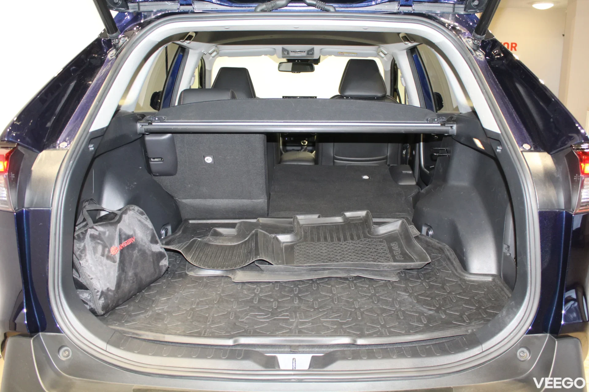 Toyota RAV4 Luxury Plus 2.5 131kW