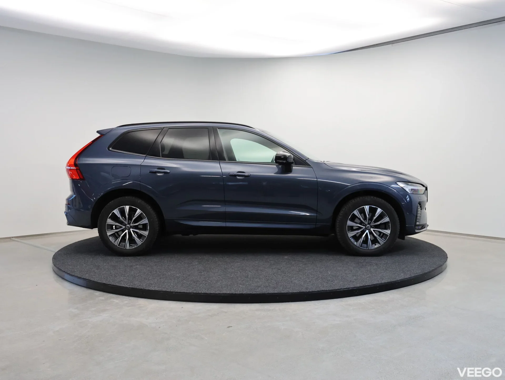 Volvo XC60 B5 AWD Dark Edition Intelli Safe 2 184kW