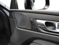 Volvo XC60 B5 AWD Dark Edition Intelli Safe 2 184kW thumbnail