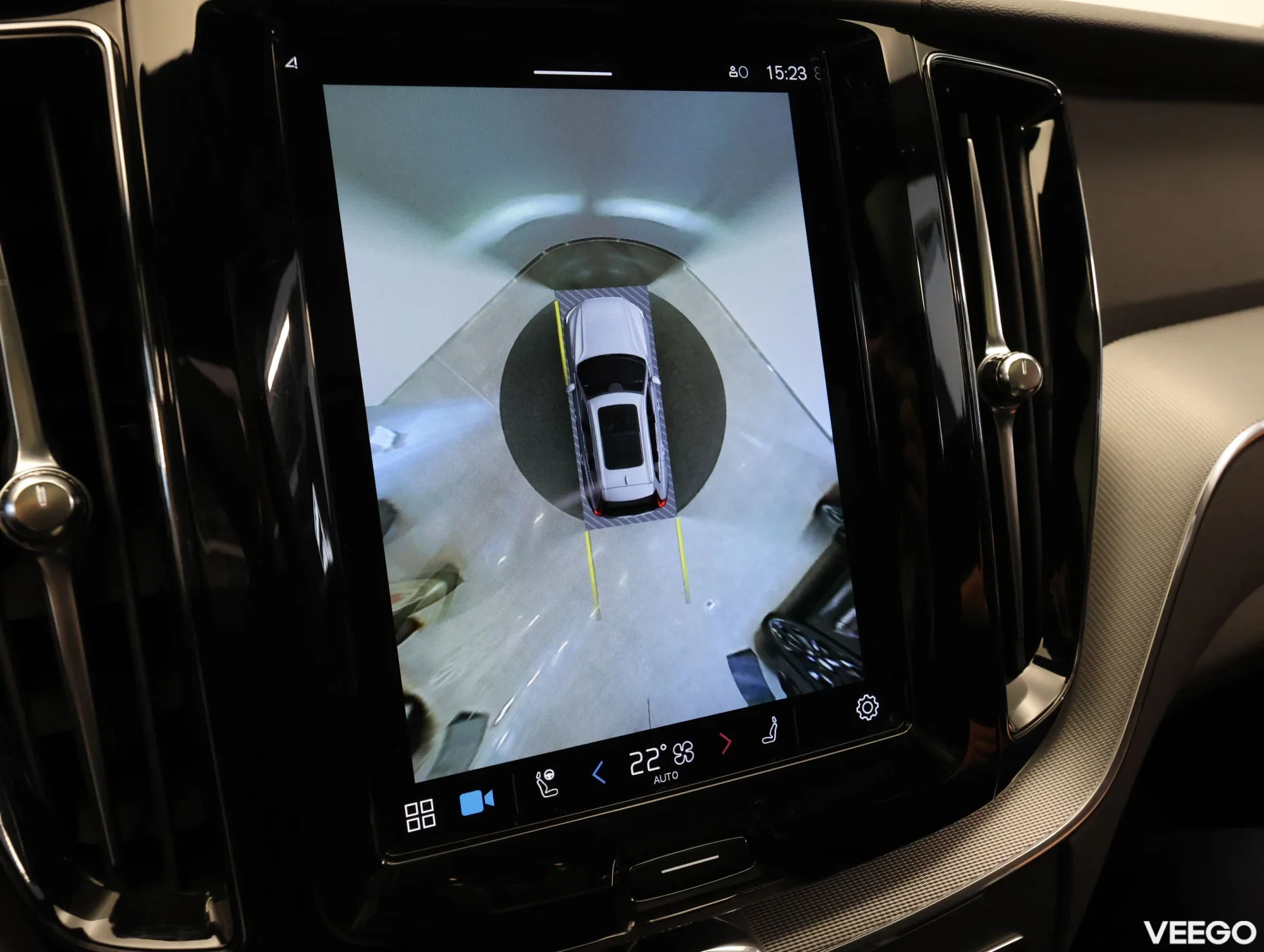 Volvo XC60 B5 AWD Dark Edition Intelli Safe 2 184kW