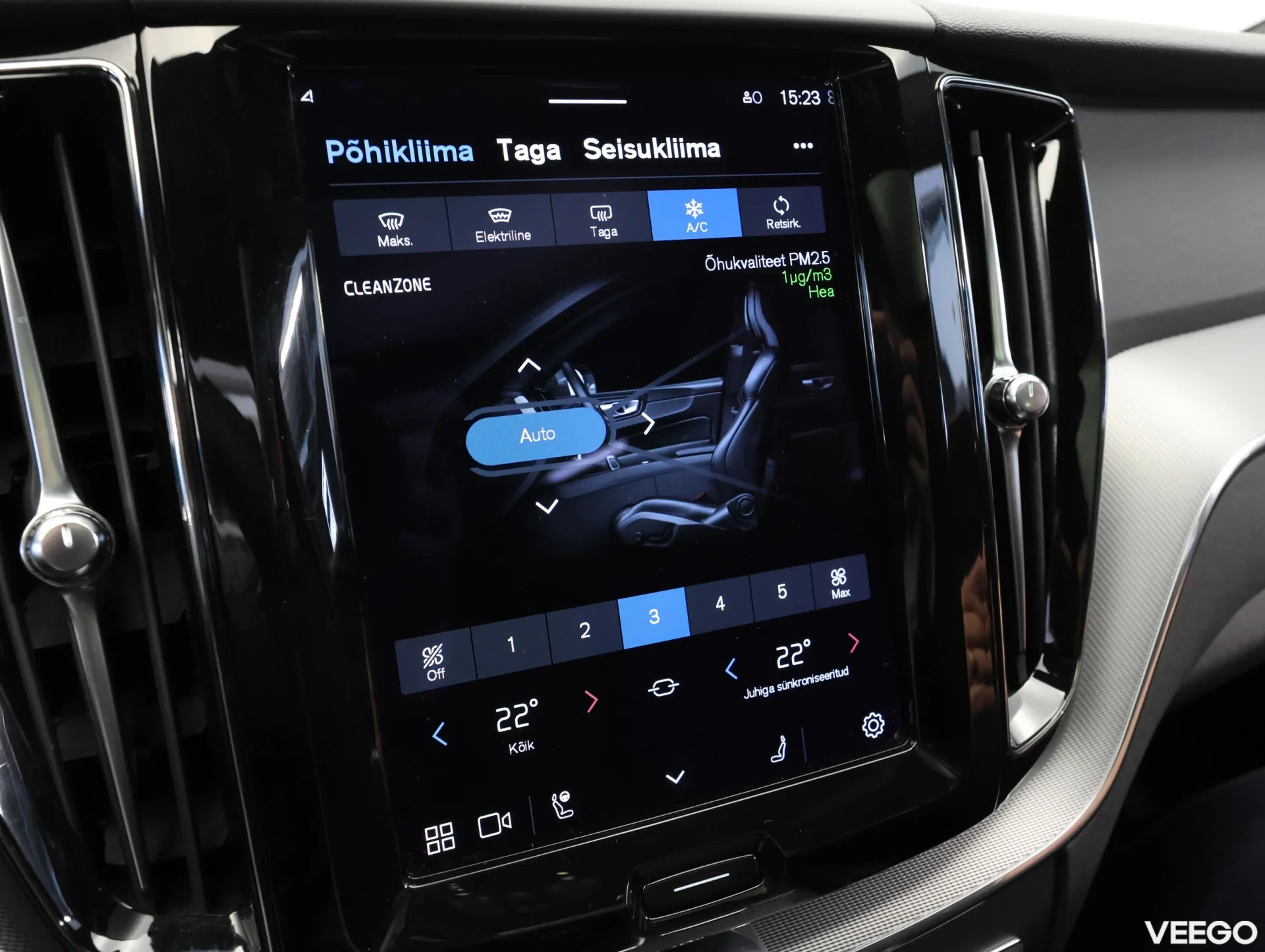 Volvo XC60 B5 AWD Dark Edition Intelli Safe 2 184kW