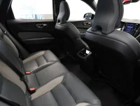 Volvo XC60 B5 AWD Dark Edition Intelli Safe 2 184kW thumbnail