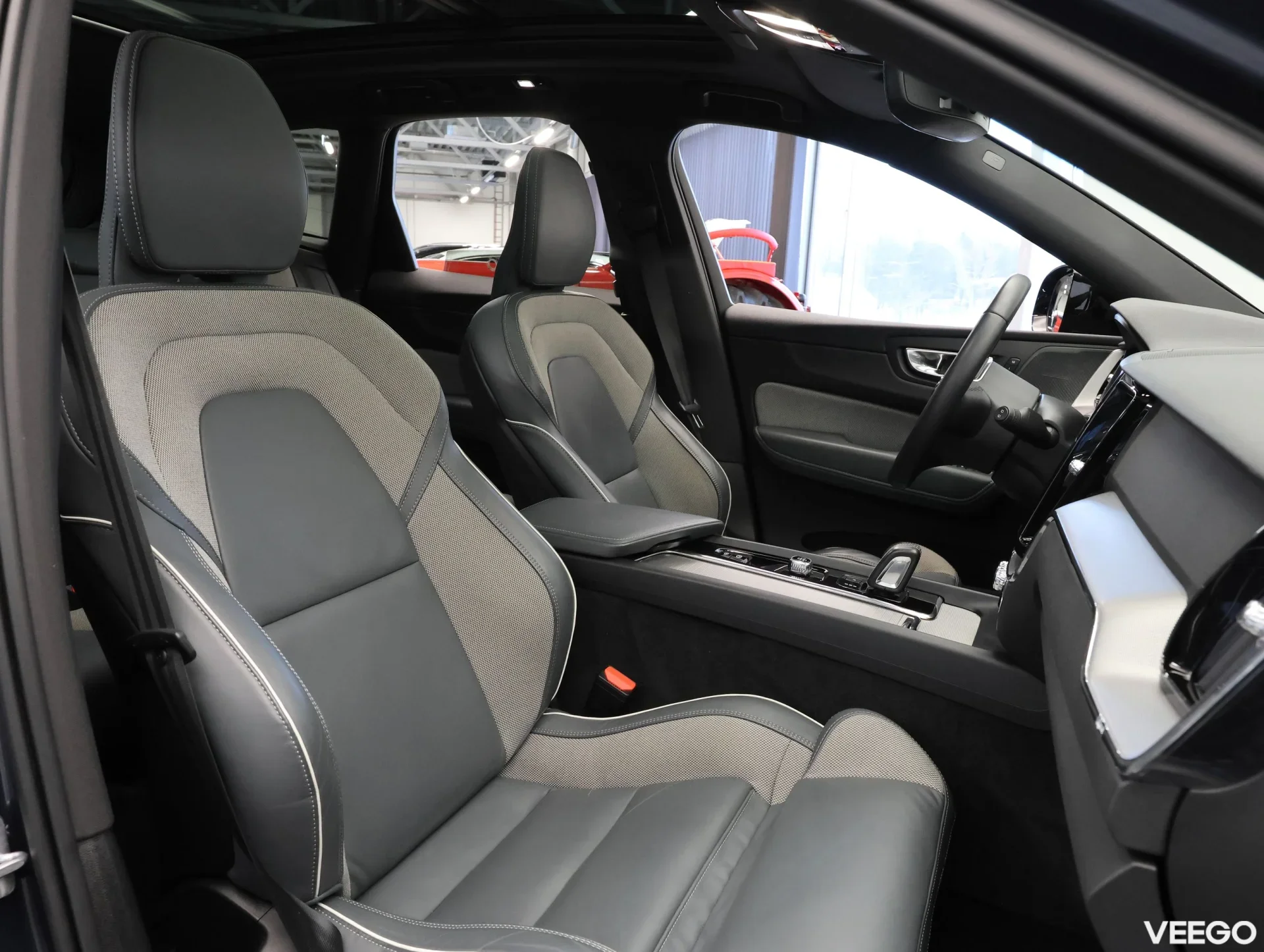 Volvo XC60 B5 AWD Dark Edition Intelli Safe 2 184kW