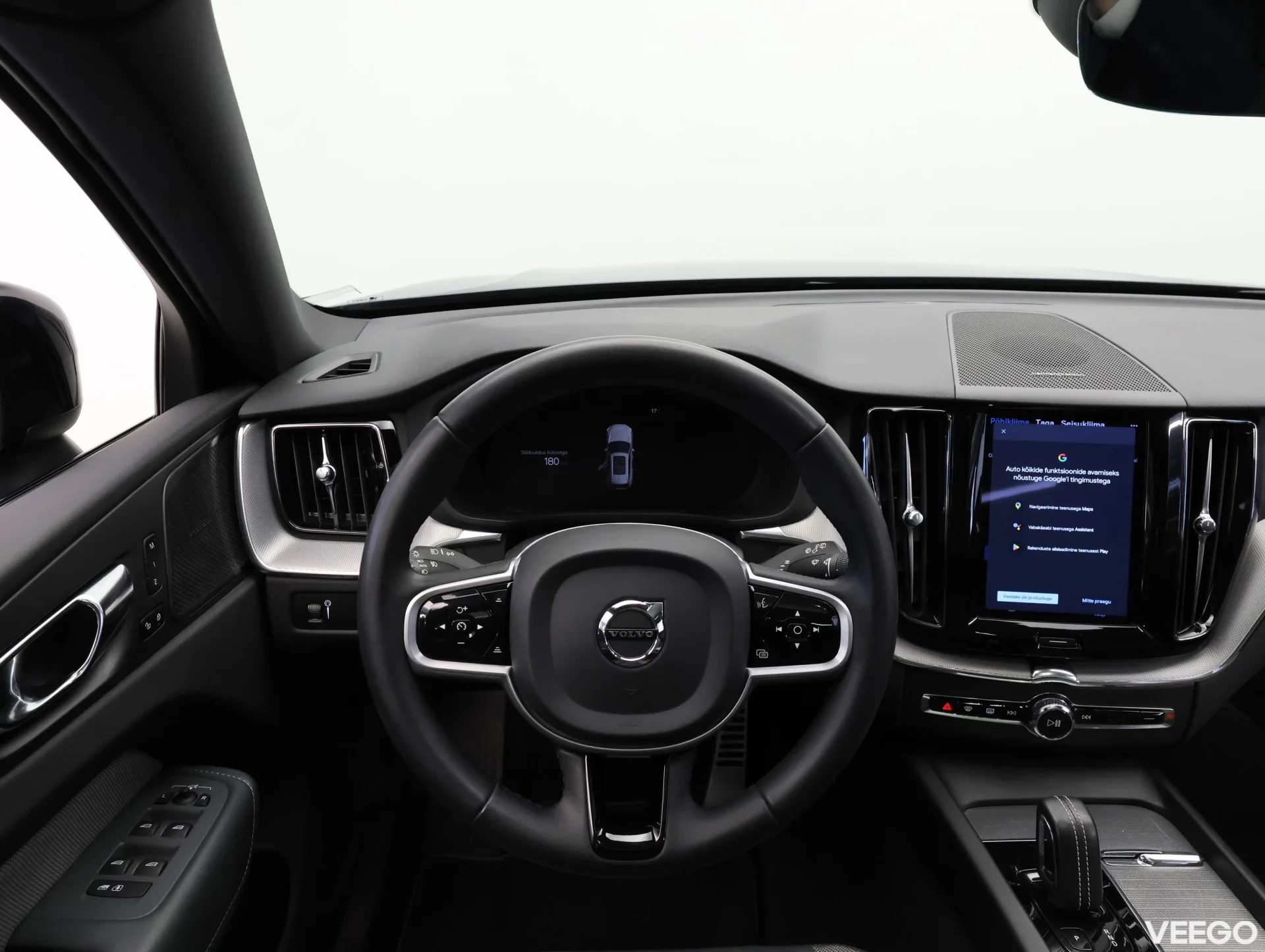 Volvo XC60 B5 AWD Dark Edition Intelli Safe 2 184kW