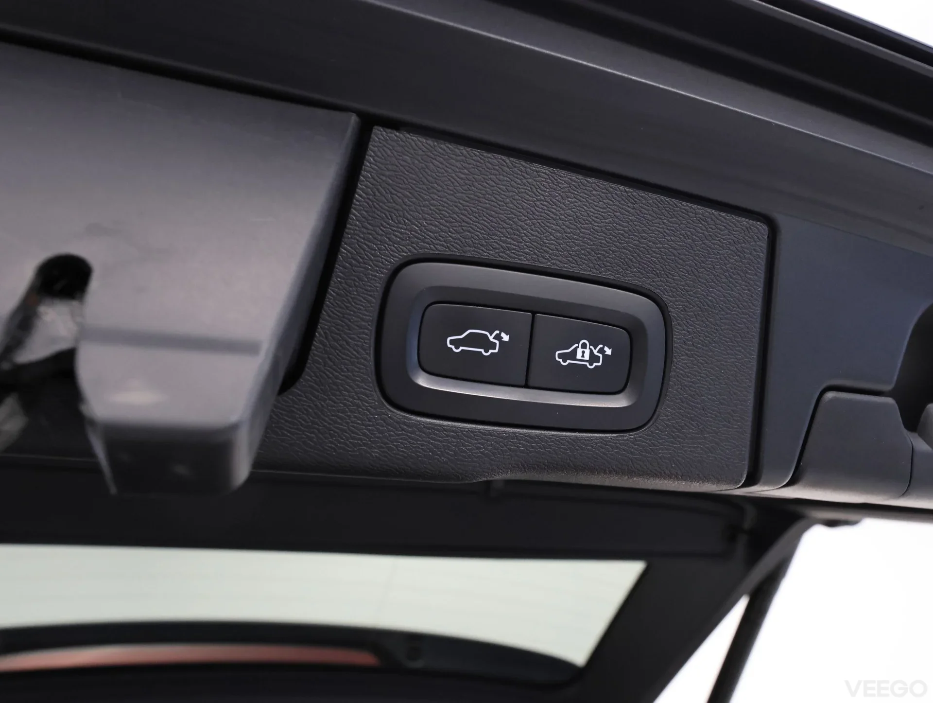 Volvo XC60 B5 AWD Dark Edition Intelli Safe 2 184kW