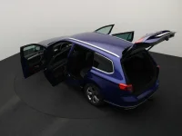 Volkswagen Passat 2 110kW thumbnail