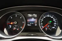 Volkswagen Passat R-LINE 2 140kW thumbnail