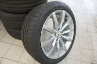 Volkswagen Passat R-LINE 2 140kW thumbnail