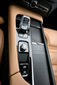 Volvo XC90 AWD T8 H&K LUXURY+ ULTIMATE BRIGHT 7 XENIUM INTELLI SAFE 2 335kW thumbnail