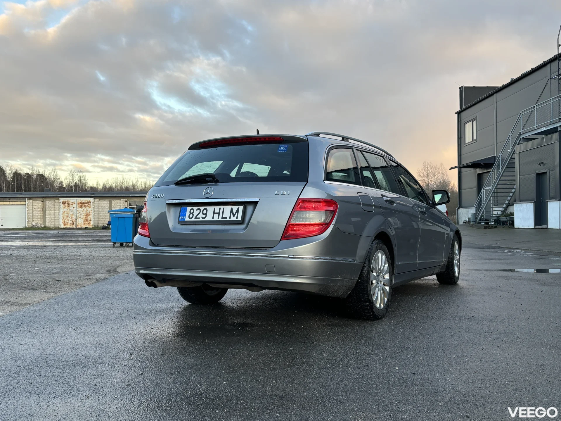 Mercedes-Benz C200 2.1 100kW