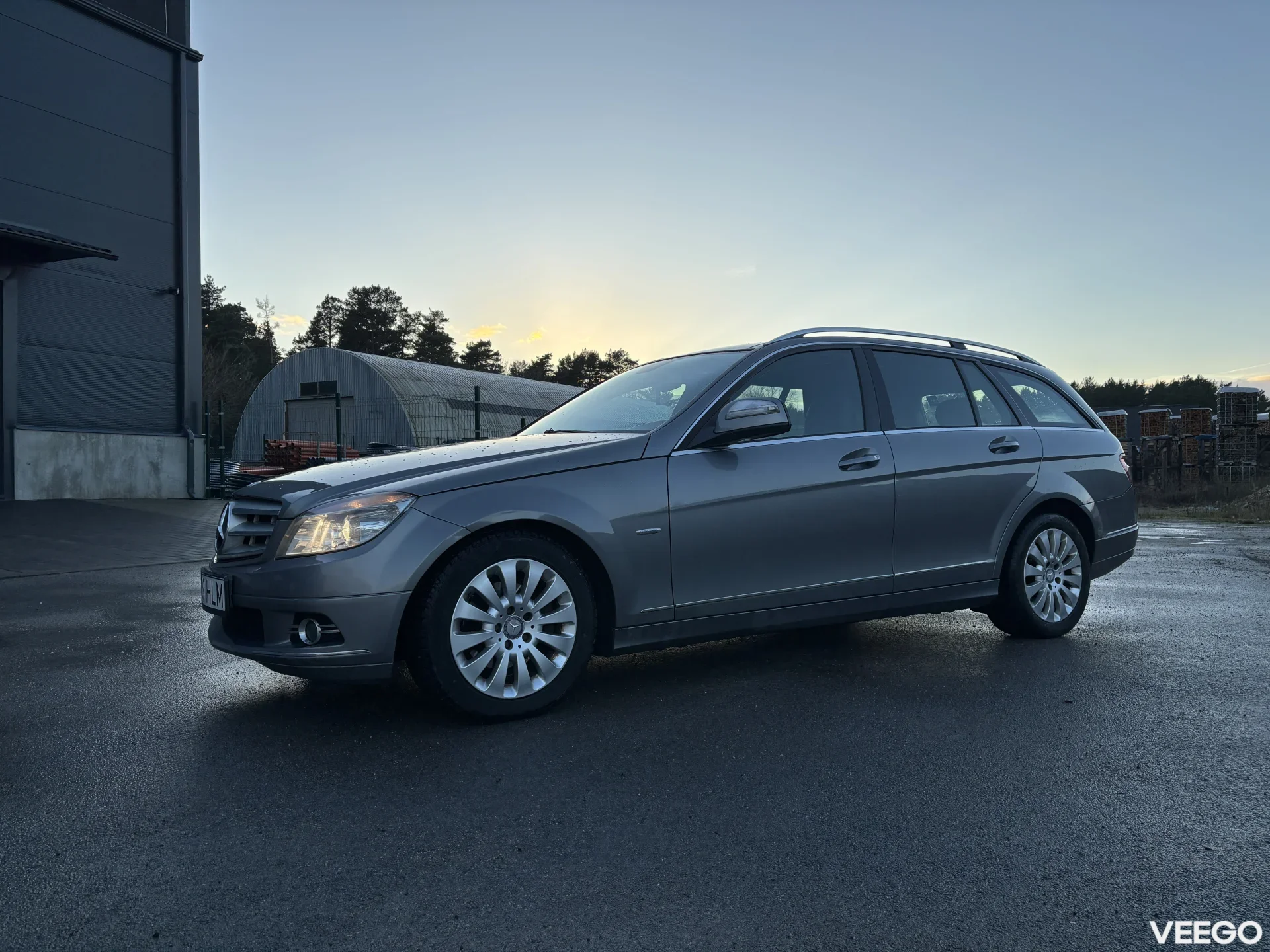 Mercedes-Benz C200 2.1 100kW