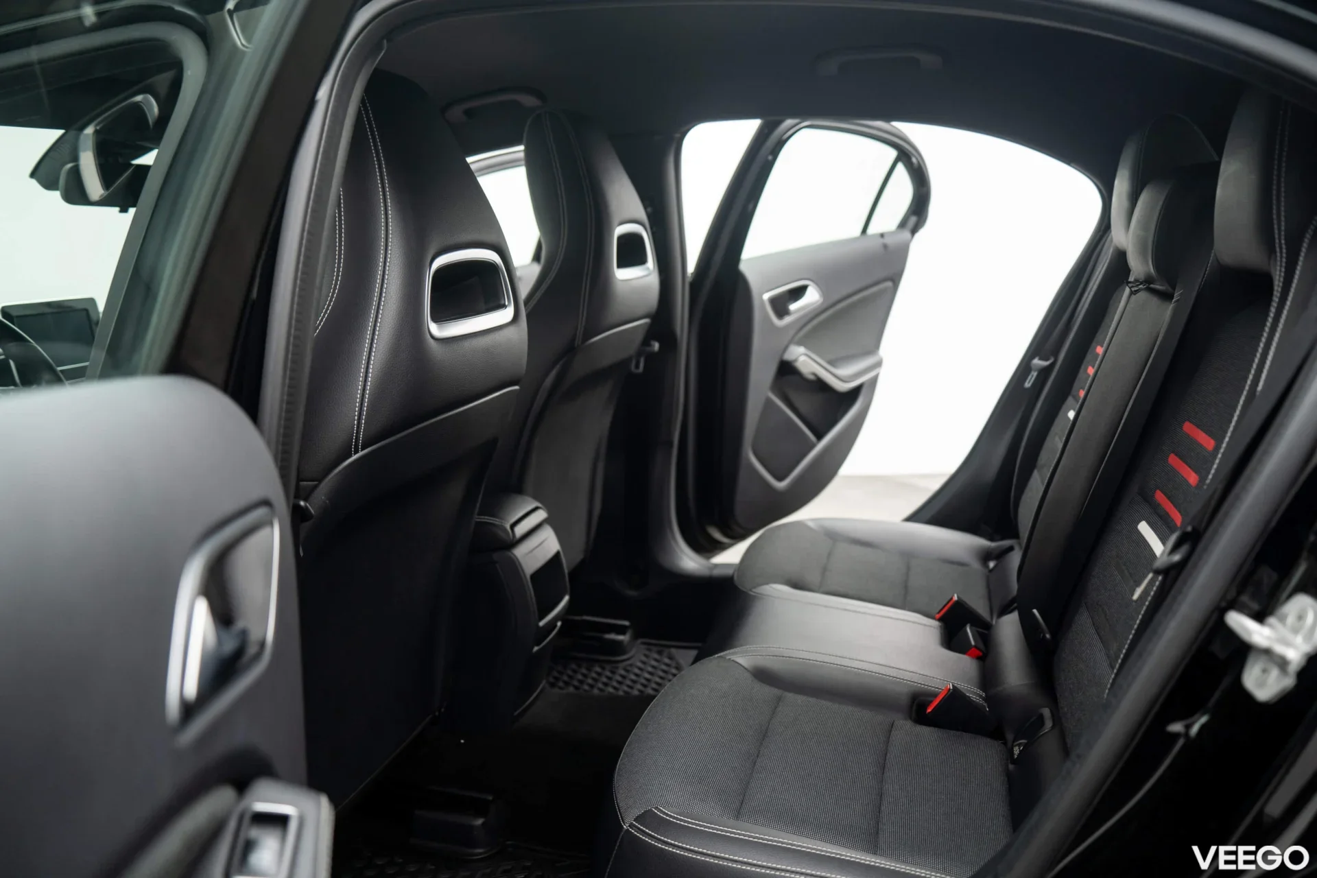 Mercedes-Benz A180 BlueEFFICIENCY 1.5 80kW