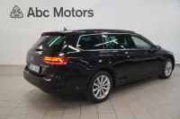 Volkswagen Passat Variant Highline 2 110kW thumbnail