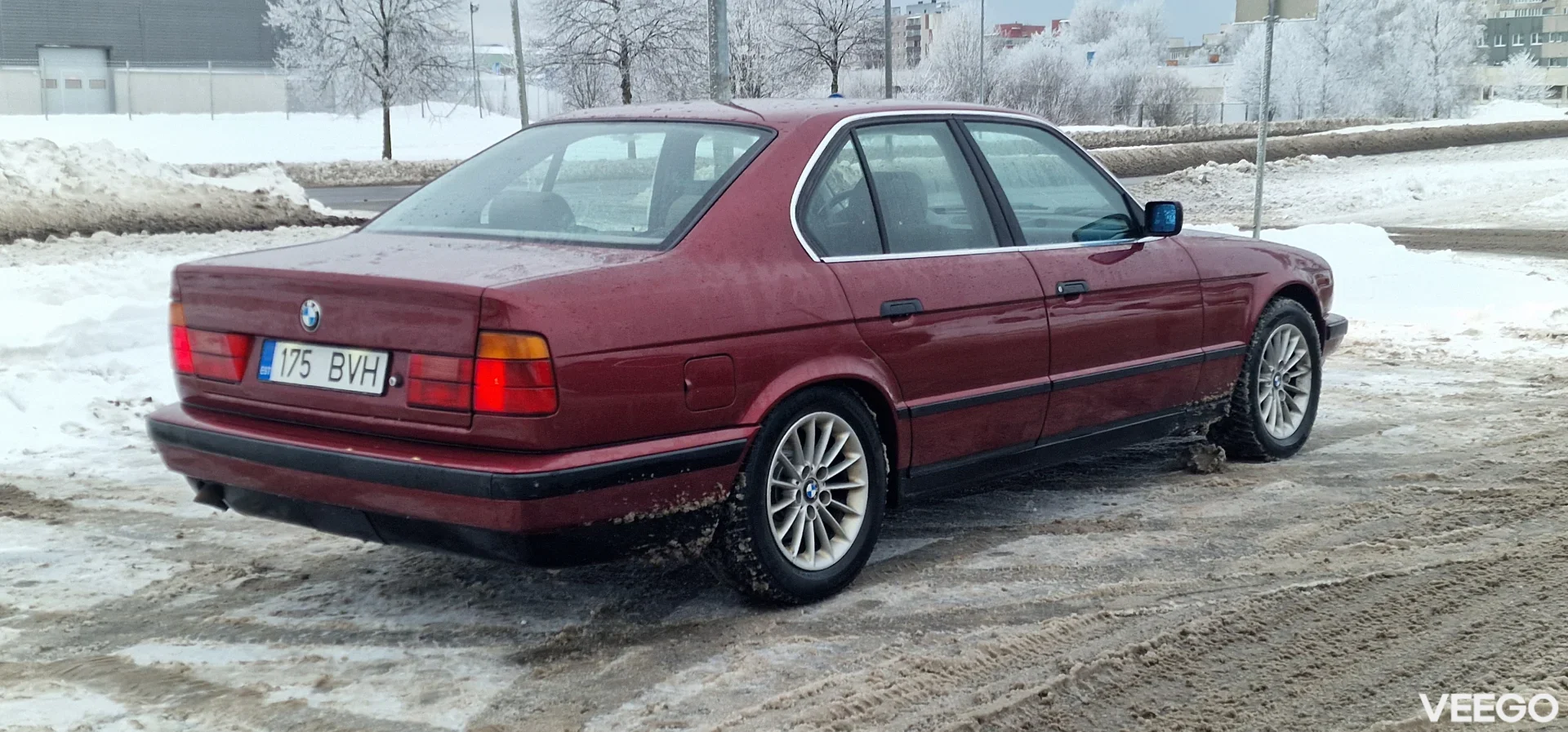 BMW 525 525td 2.5 85kW