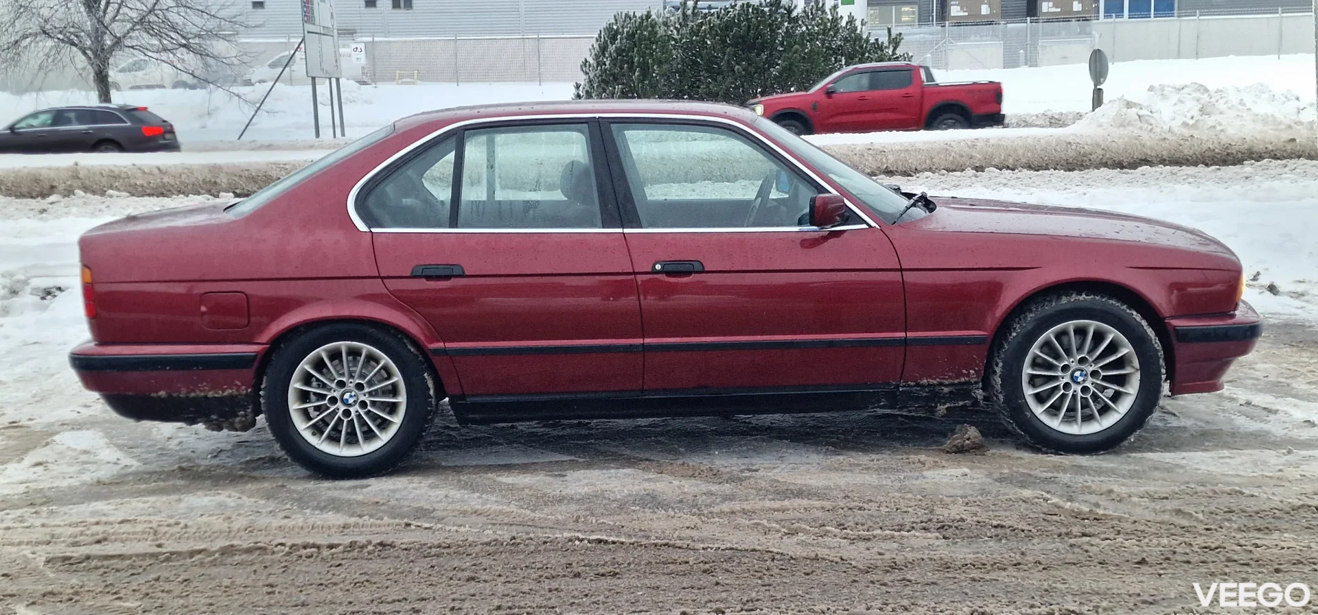 BMW 525 525td 2.5 85kW