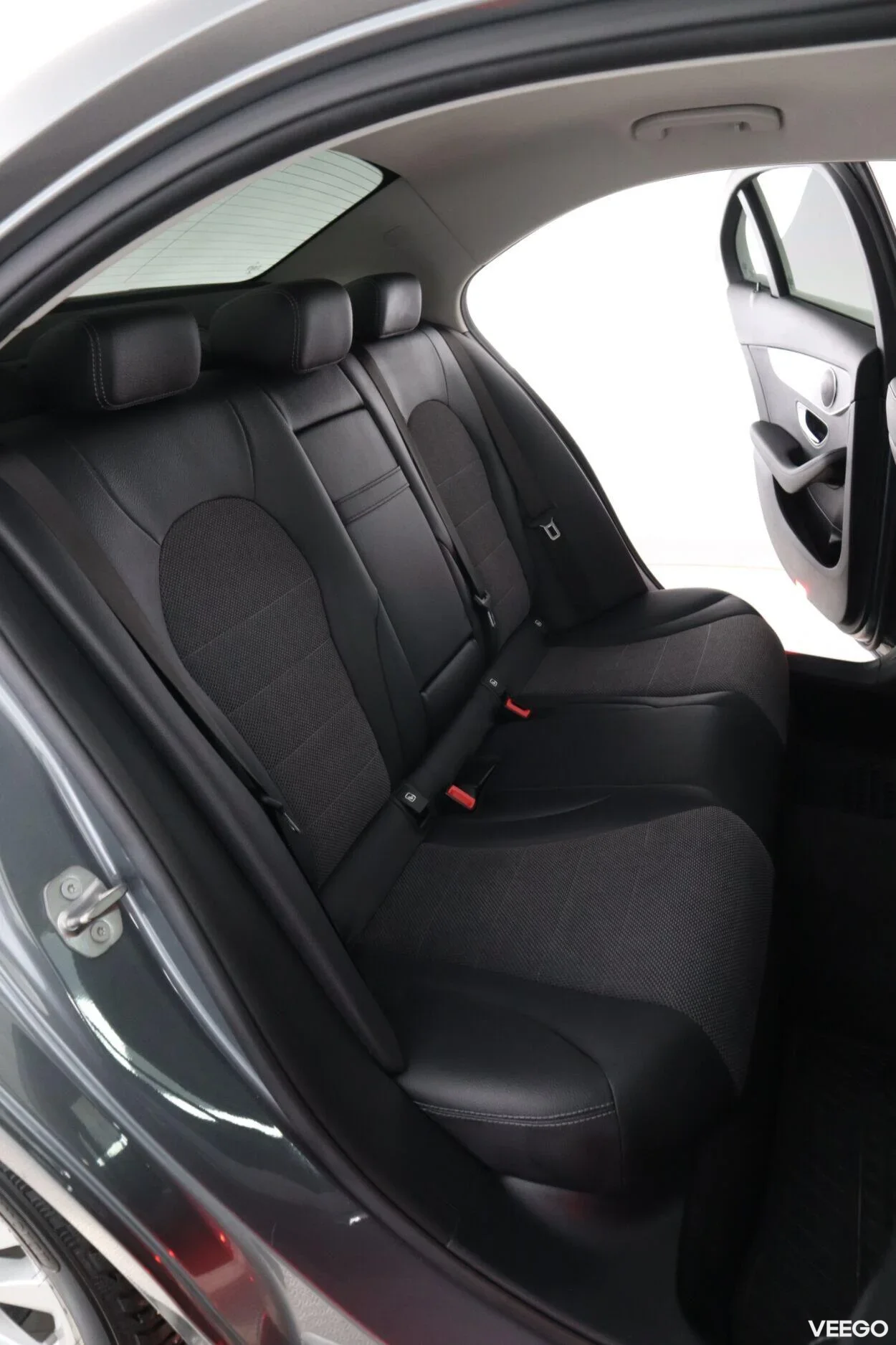 Mercedes-Benz C180 Avantgarde 1.6 115kW