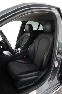 Mercedes-Benz C180 Avantgarde 1.6 115kW thumbnail