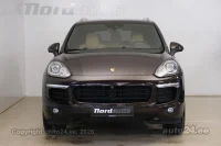 Porsche Cayenne S E-Hybrid - 3 245kW thumbnail
