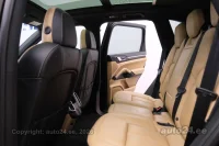 Porsche Cayenne S E-Hybrid - 3 245kW thumbnail