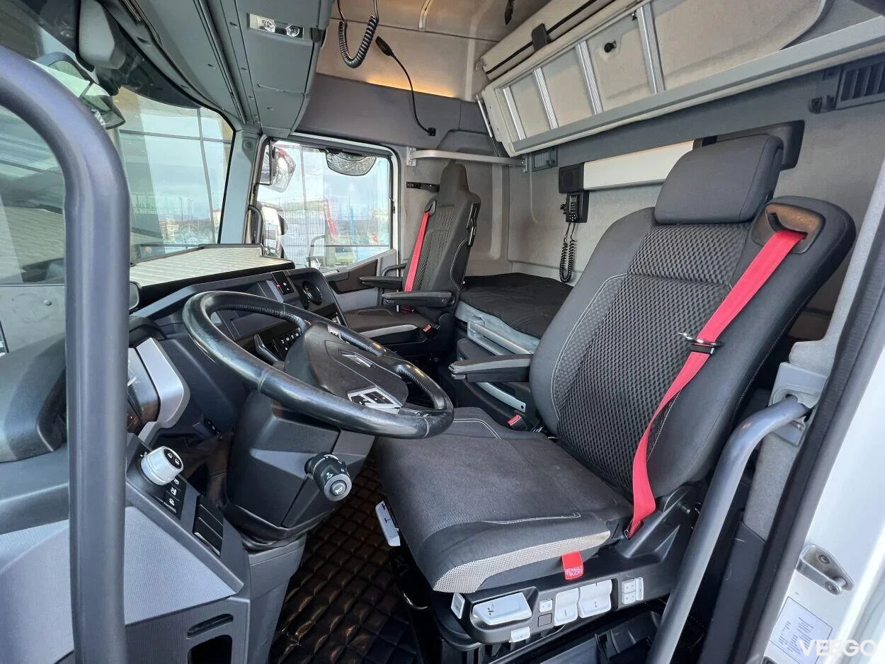 Renault C 250 High 12.8 360kW