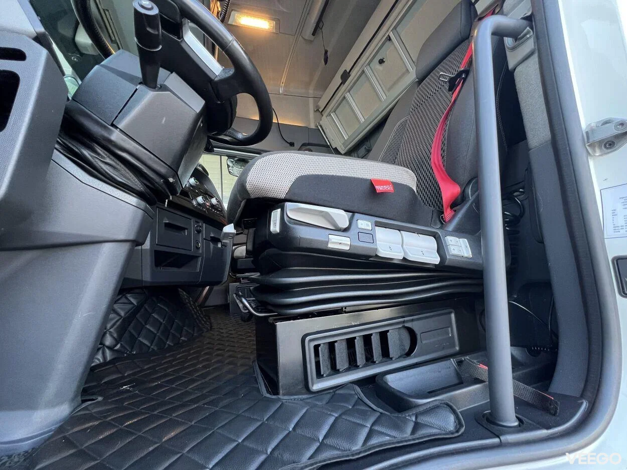 Renault C 250 High 12.8 360kW