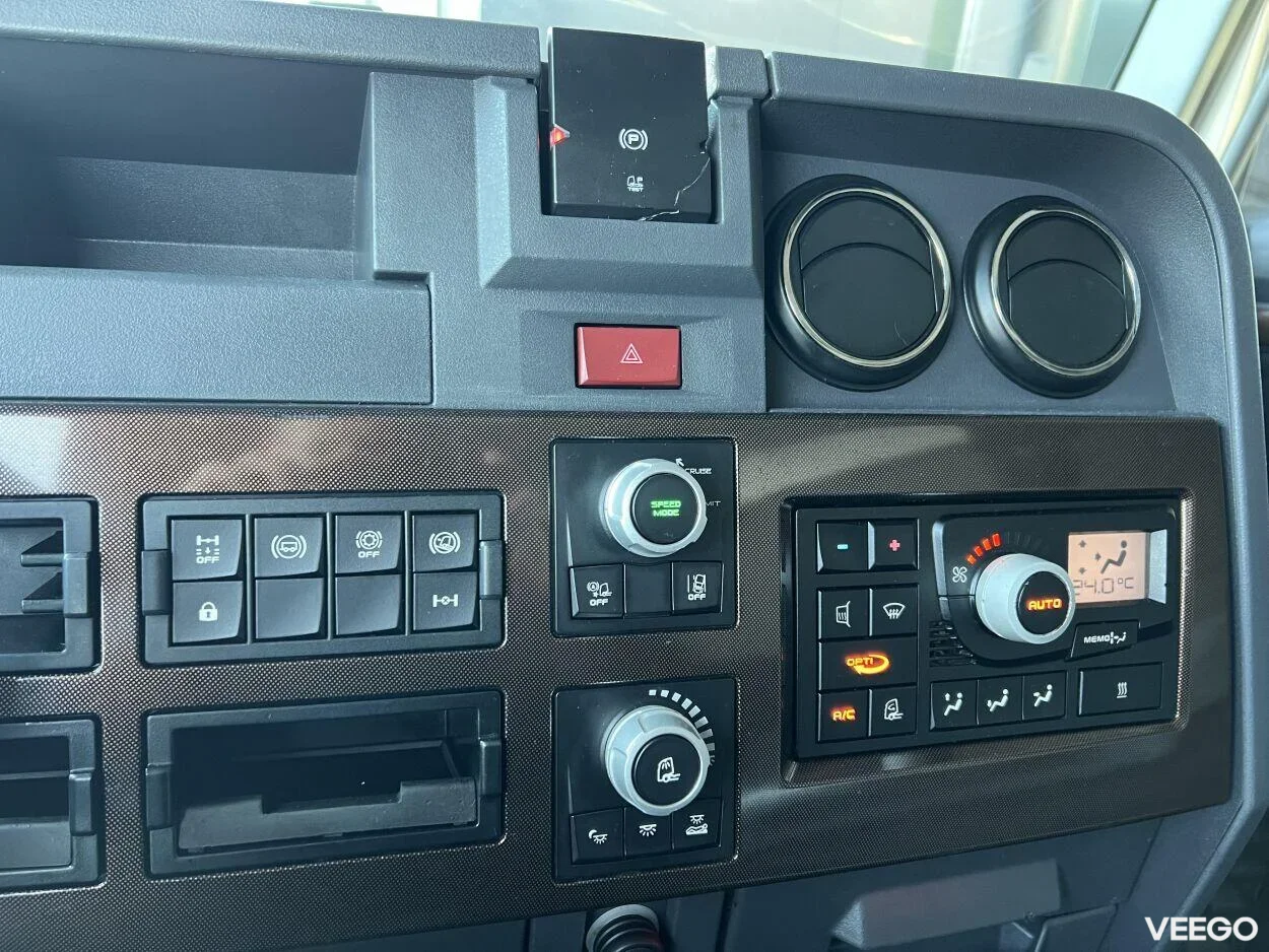 Renault C 250 High 12.8 360kW