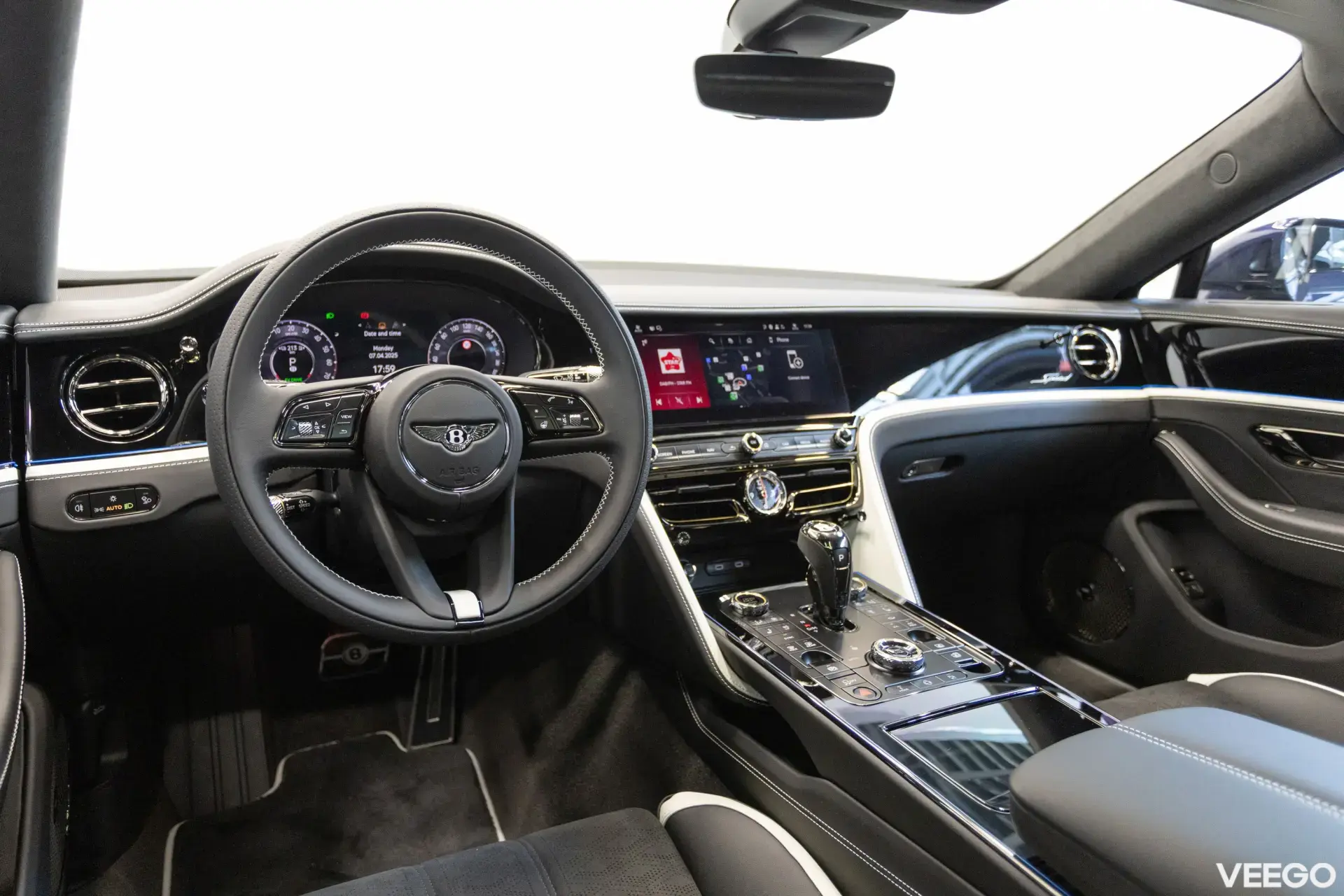 Bentley FLYING SPUR V8 Speed PHEV 4 575kW