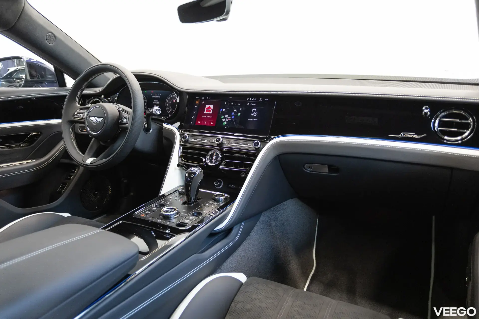 Bentley FLYING SPUR V8 Speed PHEV 4 575kW