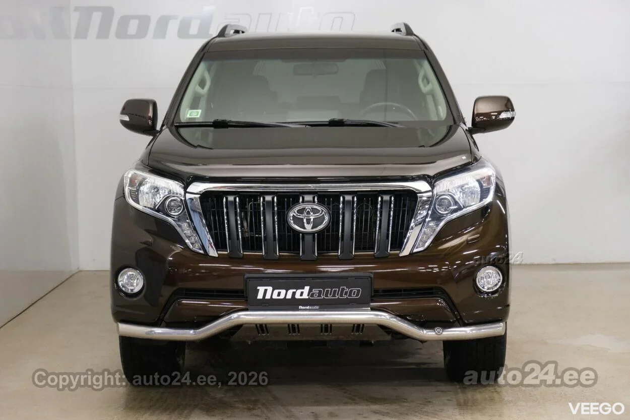 Toyota Land Cruiser Luxury 4WD 2.8 130kW