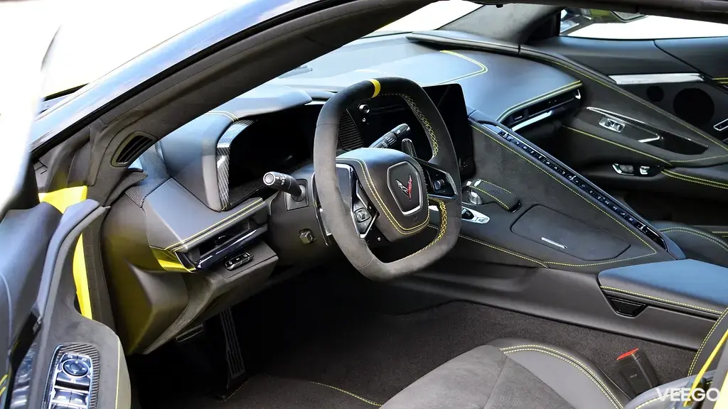 Chevrolet Corvette STINGRAY CONVERTIBLE 6.2 354kW