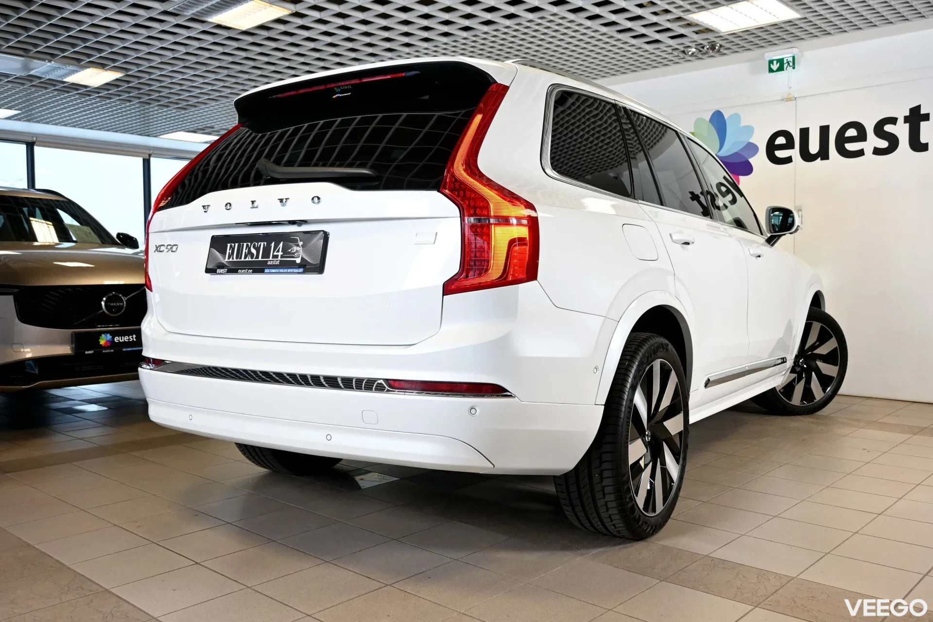 Volvo XC90 AWD T8 B&W 4C ULTIMATE BRIGHT XENIUM INTELLI PRO 2 335kW
