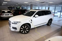 Volvo XC90 AWD T8 B&W 4C ULTIMATE BRIGHT XENIUM INTELLI PRO 2 335kW thumbnail