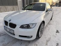 BMW 330 3.0 180kW thumbnail