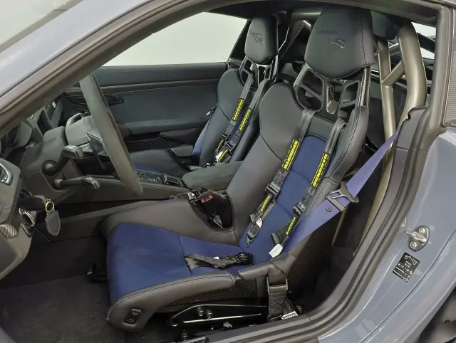 Image of Porsche 718 Cayman GT4 RS 368kW