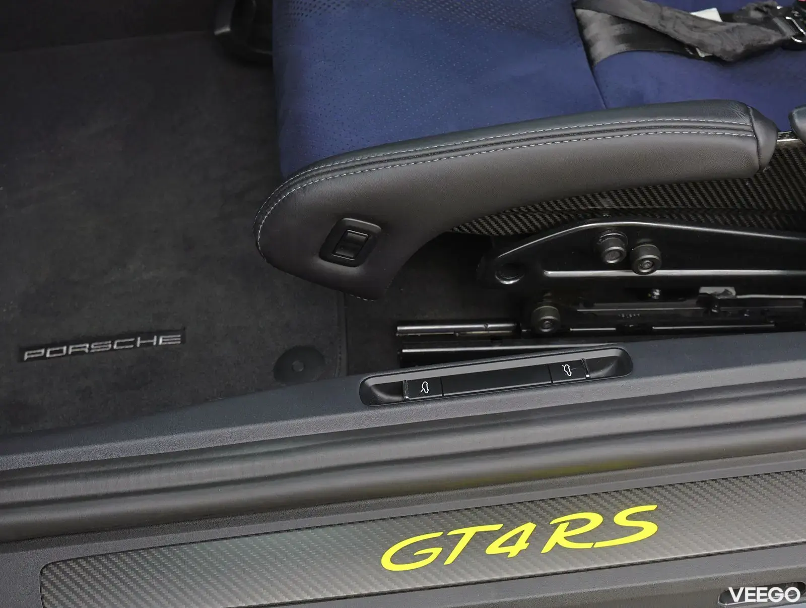 Porsche 718 Cayman GT4 RS 368kW