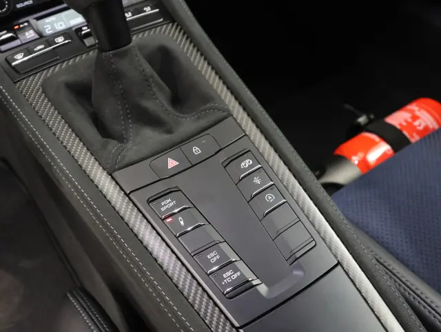 Image of Porsche 718 Cayman GT4 RS 368kW