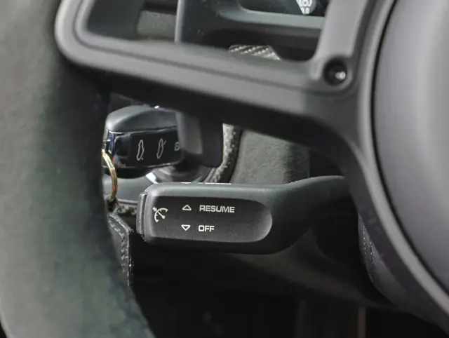 Image of Porsche 718 Cayman GT4 RS 368kW