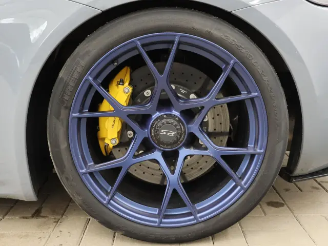 Image of Porsche 718 Cayman GT4 RS 368kW