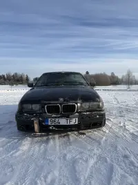 BMW 318TI 1.8 85kW thumbnail