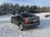 BMW 318TI 1.8 85kW thumbnail