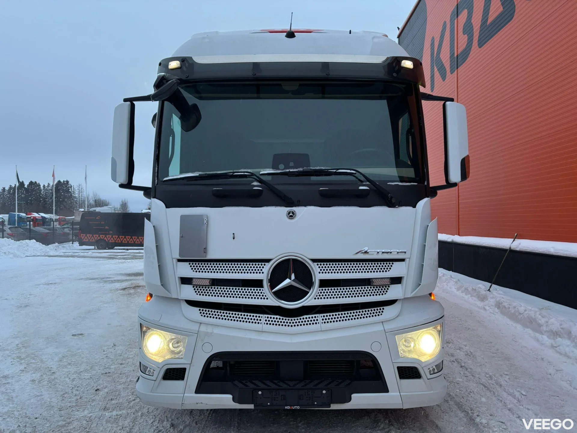 Mercedes-Benz Actros BOX L=7564 mm 240kW